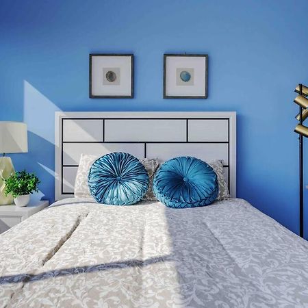 Вилла Stunning Hollywood Townhouse With Sunny Views Лос-Анджелес Экстерьер фото